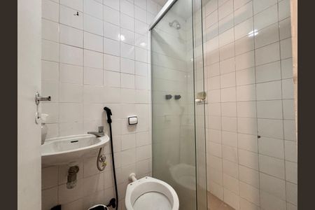 Apartamento à venda com 94m², 2 quartos e 1 vaga Apartamento à venda com 94m², 2 quartos e 1 vagaÁrea de serviço - banheiro