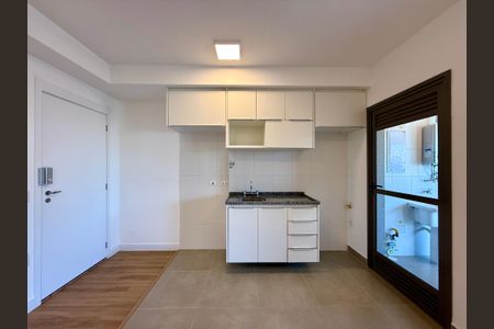 Cozinha  de apartamento para alugar com 2 quartos, 72m² em Brooklin Paulista, São Paulo