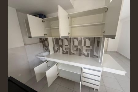 Studio à venda com 29m², 1 quarto e sem vaga Studio à venda com 29m², 1 quarto e sem vagaCozinha e Área de Serviço