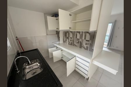 Studio à venda com 29m², 1 quarto e sem vaga Studio à venda com 29m², 1 quarto e sem vagaCozinha e Área de Serviço
