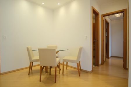 Apartamento para alugar com 90m², 3 quartos e 2 vagasSala