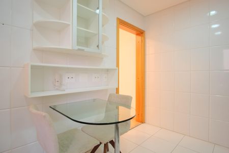 Apartamento para alugar com 90m², 3 quartos e 2 vagasCozinha