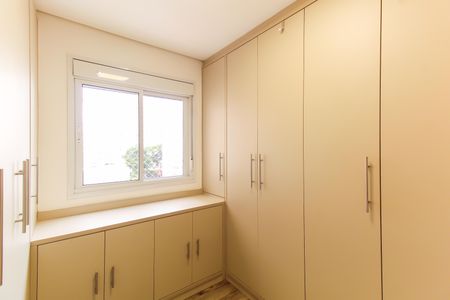 Apartamento à venda com 72m², 2 quartos e 2 vagas Apartamento à venda com 72m², 2 quartos e 2 vagasCloset da Suíte 1