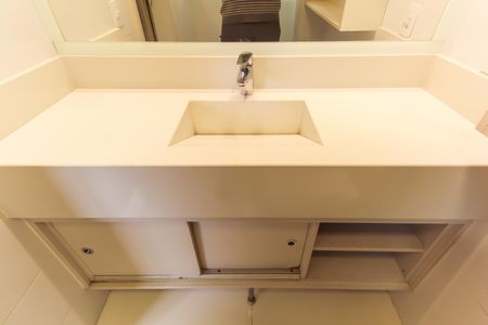 Apartamento à venda com 72m², 2 quartos e 2 vagas Apartamento à venda com 72m², 2 quartos e 2 vagasBanheiro da Suíte 1