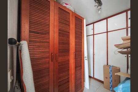 Apartamento à venda com 123m², 3 quartos e 2 vagasQuarto de Serviço