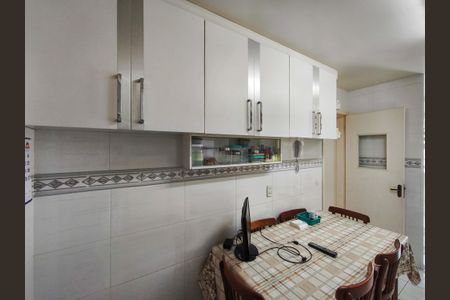 Apartamento à venda com 123m², 3 quartos e 2 vagasCozinha