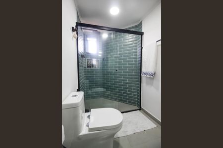 Apartamento à venda com 200m², 3 quartos e 3 vagas Apartamento à venda com 200m², 3 quartos e 3 vagasBanheiro da Suíte 2
