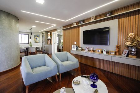 Apartamento à venda com 200m², 3 quartos e 3 vagas Apartamento à venda com 200m², 3 quartos e 3 vagasSala de Estar