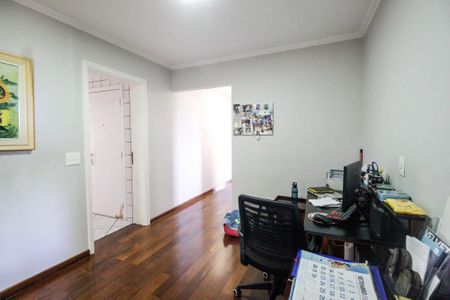 Apartamento à venda com 200m², 3 quartos e 3 vagas Apartamento à venda com 200m², 3 quartos e 3 vagasSala de TV