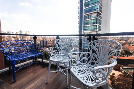 Apartamento à venda com 200m², 3 quartos e 3 vagas Apartamento à venda com 200m², 3 quartos e 3 vagasVaranda da Suíte 3