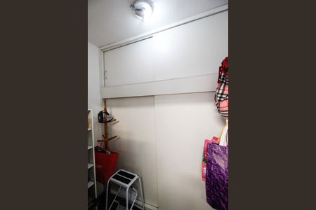 Apartamento à venda com 200m², 3 quartos e 3 vagas Apartamento à venda com 200m², 3 quartos e 3 vagasQuarto de Serviço