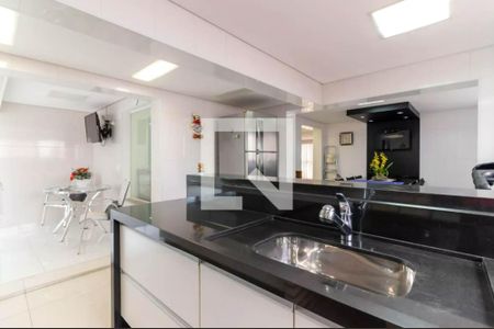 Apartamento à venda com 200m², 3 quartos e 3 vagas Apartamento à venda com 200m², 3 quartos e 3 vagasÁrea comum - Salão de festas