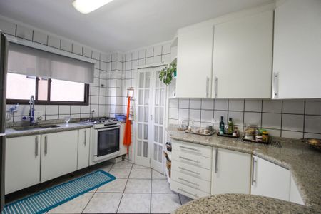 Apartamento à venda com 200m², 3 quartos e 3 vagas Apartamento à venda com 200m², 3 quartos e 3 vagasCozinha