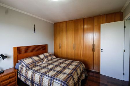 Apartamento à venda com 200m², 3 quartos e 3 vagas Apartamento à venda com 200m², 3 quartos e 3 vagasSuíte 2