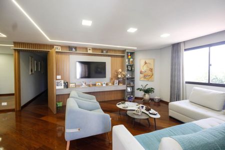 Apartamento à venda com 200m², 3 quartos e 3 vagas Apartamento à venda com 200m², 3 quartos e 3 vagasSala de Estar