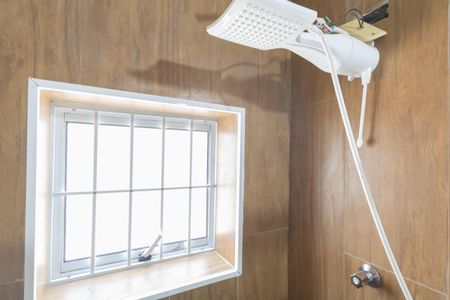 Banheiro de casa para alugar com 1 quarto, 70m² em Pestana, Osasco