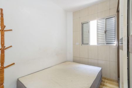 Quarto de casa para alugar com 1 quarto, 70m² em Pestana, Osasco