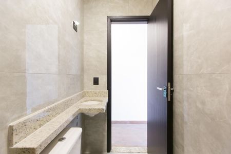 Casa à venda com 131m², 3 quartos e 2 vagas Casa à venda com 131m², 3 quartos e 2 vagasBanheiro da Suíte 3