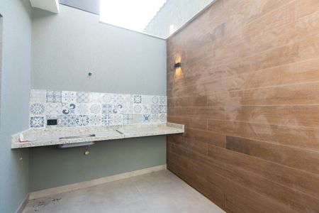 Casa à venda com 131m², 3 quartos e 2 vagas Casa à venda com 131m², 3 quartos e 2 vagasÁrea de Serviço