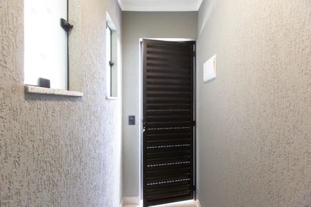 Casa à venda com 131m², 3 quartos e 2 vagas Casa à venda com 131m², 3 quartos e 2 vagasÁrea Livre