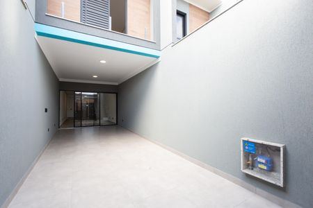 Casa à venda com 131m², 3 quartos e 2 vagas Casa à venda com 131m², 3 quartos e 2 vagasGaragem