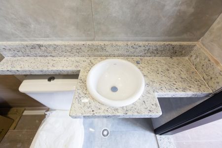 Casa à venda com 131m², 3 quartos e 2 vagas Casa à venda com 131m², 3 quartos e 2 vagasBanheiro da Suíte 1