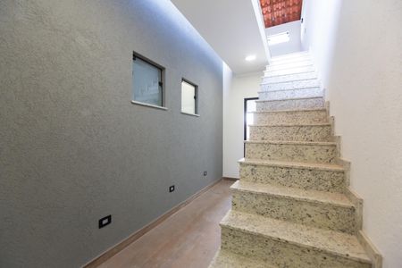 Casa à venda com 131m², 3 quartos e 2 vagas Casa à venda com 131m², 3 quartos e 2 vagasCorredor