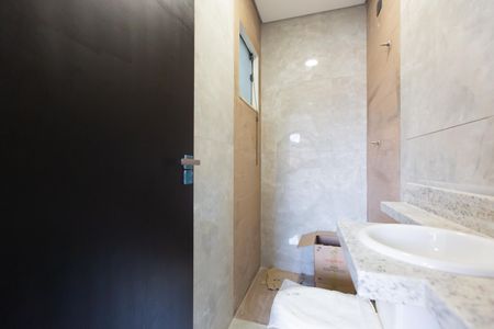 Casa à venda com 131m², 3 quartos e 2 vagas Casa à venda com 131m², 3 quartos e 2 vagasBanheiro da Suíte 1