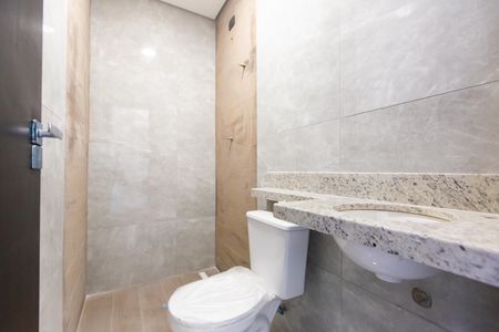 Casa à venda com 131m², 3 quartos e 2 vagas Casa à venda com 131m², 3 quartos e 2 vagasBanheiro da Suíte 3