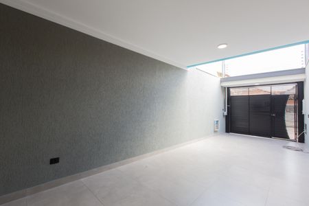 Casa à venda com 131m², 3 quartos e 2 vagas Casa à venda com 131m², 3 quartos e 2 vagasGaragem