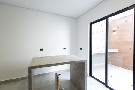 Casa à venda com 131m², 3 quartos e 2 vagas Casa à venda com 131m², 3 quartos e 2 vagasCozinha