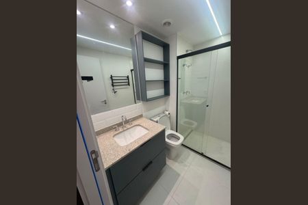 Banheiro de kitnet/studio à venda com 1 quarto, 25m² em Campo Belo, São Paulo