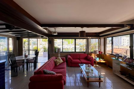 Apartamento à venda com 330m², 4 quartos e 3 vagas Apartamento à venda com 330m², 4 quartos e 3 vagasSala