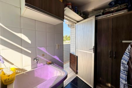 Apartamento à venda com 330m², 4 quartos e 3 vagas Apartamento à venda com 330m², 4 quartos e 3 vagasÁrea de Serviço