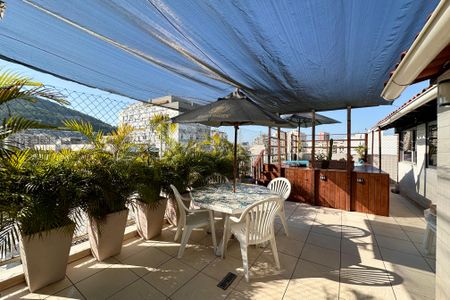 Apartamento à venda com 330m², 4 quartos e 3 vagas Apartamento à venda com 330m², 4 quartos e 3 vagasÁrea comum