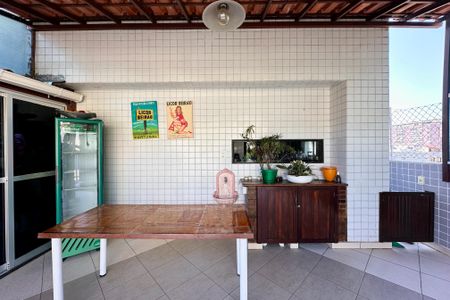 Apartamento à venda com 330m², 4 quartos e 3 vagas Apartamento à venda com 330m², 4 quartos e 3 vagasVaranda Sala