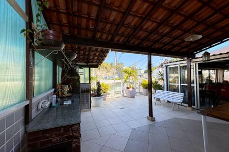 Apartamento à venda com 330m², 4 quartos e 3 vagas Apartamento à venda com 330m², 4 quartos e 3 vagasVaranda Sala