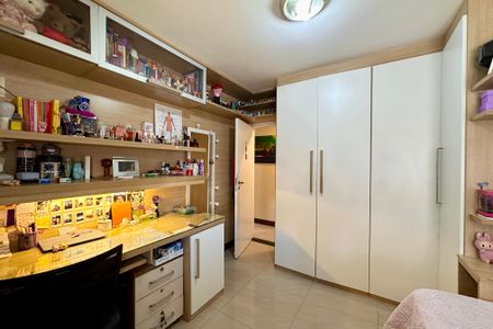 Apartamento à venda com 330m², 4 quartos e 3 vagas Apartamento à venda com 330m², 4 quartos e 3 vagasQuarto 2