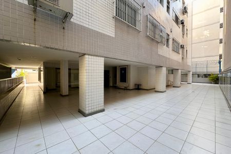 Apartamento à venda com 330m², 4 quartos e 3 vagas Apartamento à venda com 330m², 4 quartos e 3 vagasÁrea comum