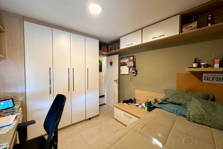 Apartamento à venda com 330m², 4 quartos e 3 vagas Apartamento à venda com 330m², 4 quartos e 3 vagasQuarto 3