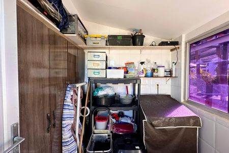 Apartamento à venda com 330m², 4 quartos e 3 vagas Apartamento à venda com 330m², 4 quartos e 3 vagasÁrea de Serviço