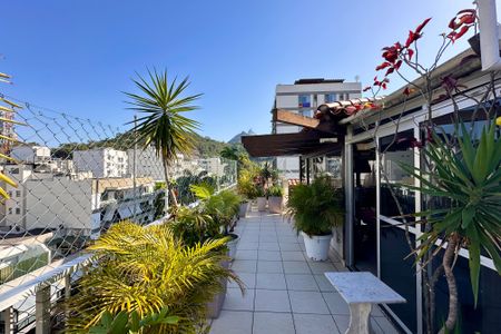 Apartamento à venda com 330m², 4 quartos e 3 vagas Apartamento à venda com 330m², 4 quartos e 3 vagasVaranda Sala