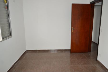 Casa para alugar com 180m², 3 quartos e 2 vagasQuarto 2