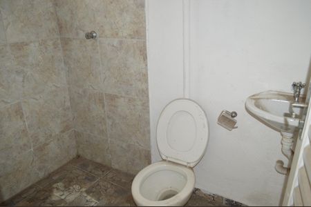 Casa para alugar com 180m², 3 quartos e 2 vagasBanheiro de Serviço