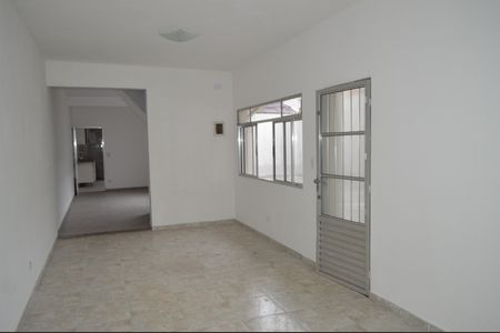 Casa para alugar com 180m², 3 quartos e 2 vagasSala