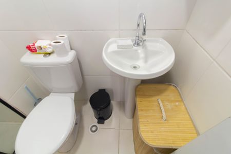 Apartamento à venda com 38m², 2 quartos e sem vaga Apartamento à venda com 38m², 2 quartos e sem vagaBanheiro Social