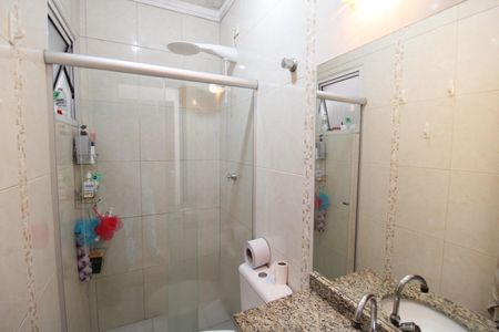 Casa à venda com 100m², 3 quartos e 2 vagasÁrea de Serviço - Banheiro