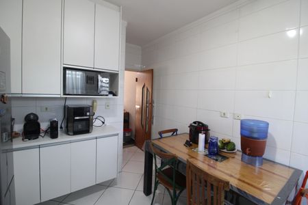 Casa à venda com 100m², 3 quartos e 2 vagasCozinha