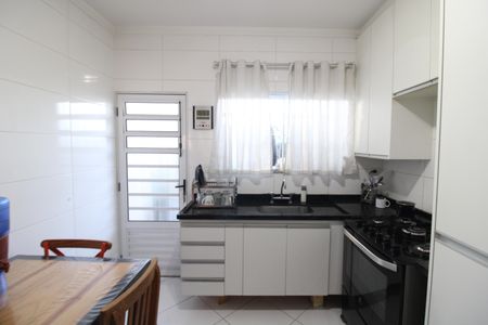 Casa à venda com 100m², 3 quartos e 2 vagasCozinha