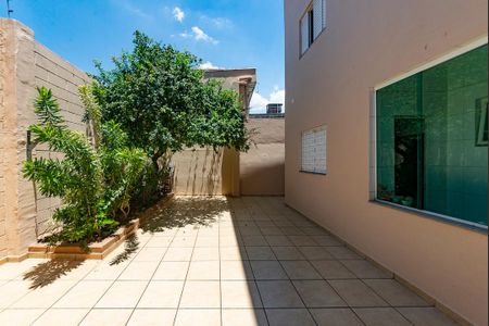 Casa à venda com 250m², 5 quartos e 8 vagasQuintal